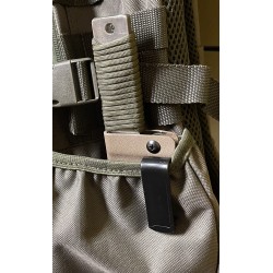 Rogan - clip for Kydex Sheath, in use