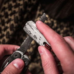 Wazoo Viking Spark Necklace sharpening