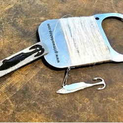 Grim Workshop - Minnow Lure Micro Tool with hand caster